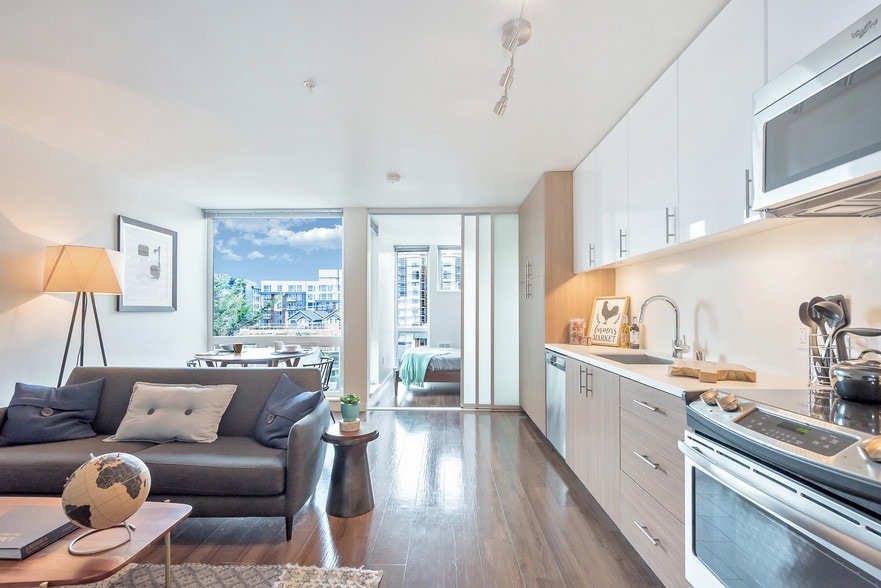 More Photos Of 900 NE 65th St, Seattle Apartments For Lease