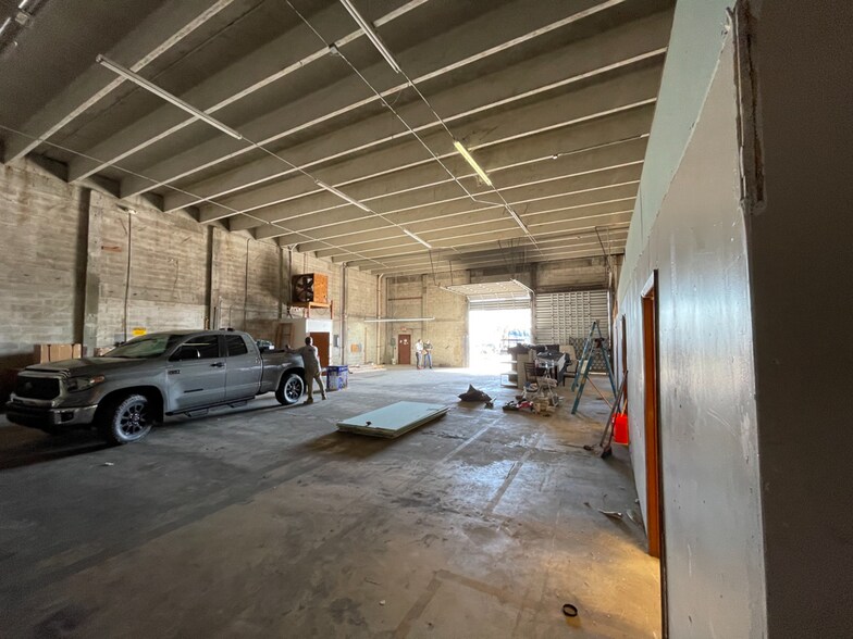 More Photos Of 5000 NW 74th Ave, Miami Warehouse For Lease