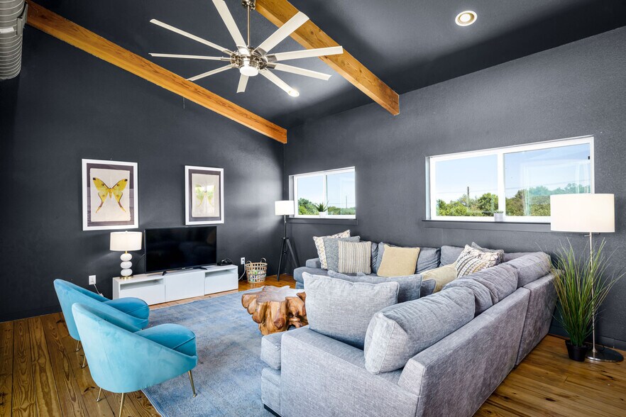 More Photos Of , New Braunfels Specialty For Sale