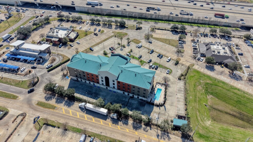 More Photos Of 21010 Katy Fwy, Katy Hotel For Sale