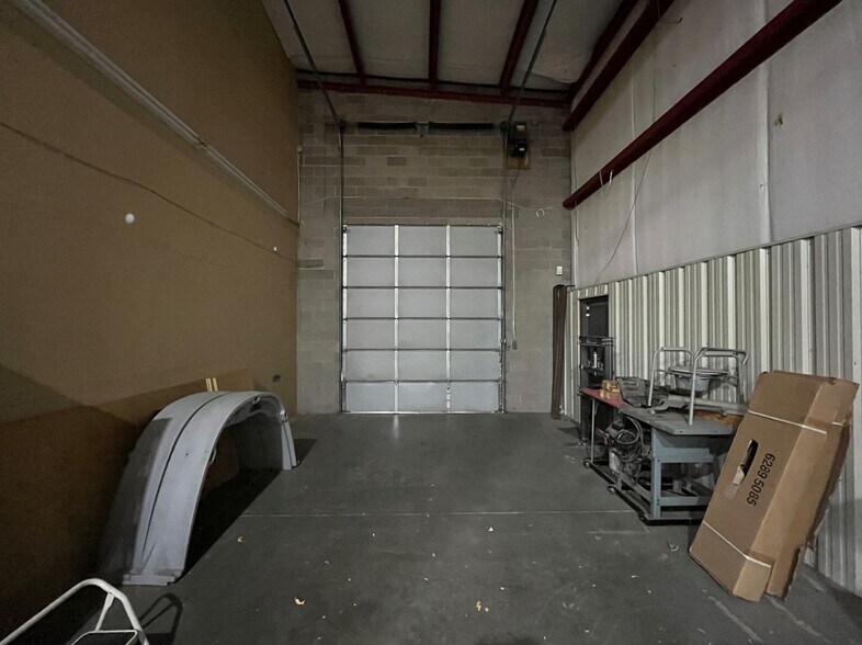 More Photos Of 2931 S Tejon St, Englewood Warehouse For Lease
