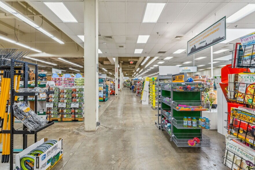 More Photos Of 15276 E Us Route 224, Findlay Freestanding For Sale