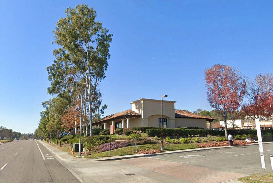 More Photos Of 4136 Oceanside Blvd, Oceanside Bank For Sale