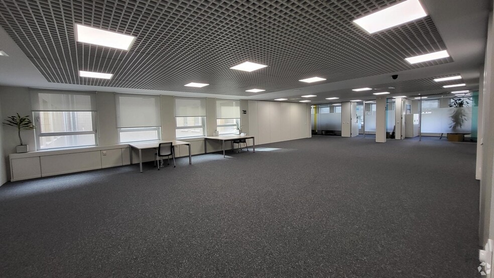 More Photos Of 403 W 11th St, Tracy Office For Sale