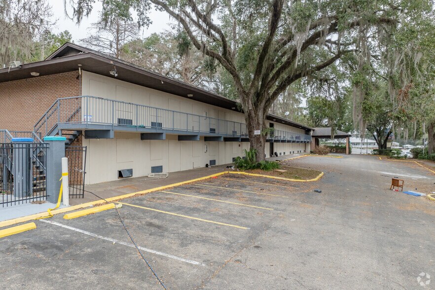 More Photos Of 2726 N Monroe St, Tallahassee Hotel For Sale