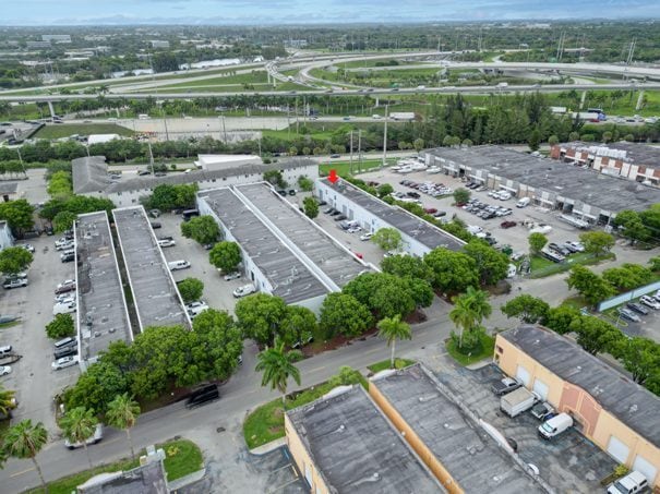 More Photos Of 2205 W 80th St, Hialeah Warehouse For Sale