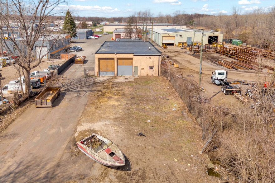 More Photos Of 30401 Ecorse Rd, Romulus Warehouse For Lease