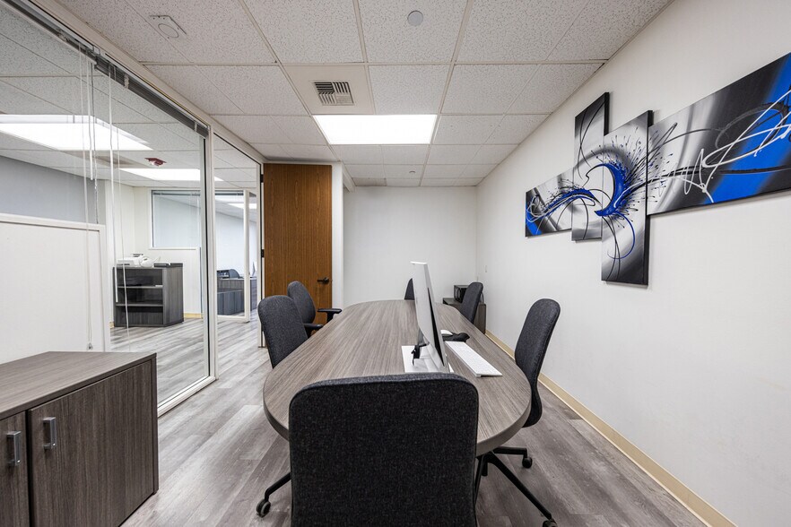 More Photos Of 11777 San Vicente Blvd, Los Angeles Office For Lease