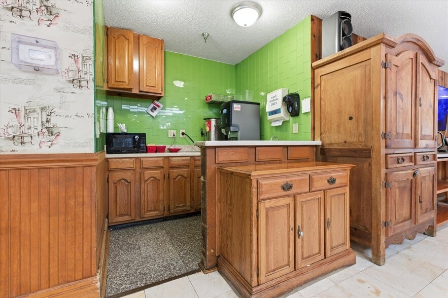 More Photos Of 7435 Plathe Rd, New Port Richey Assisted Living For Sale