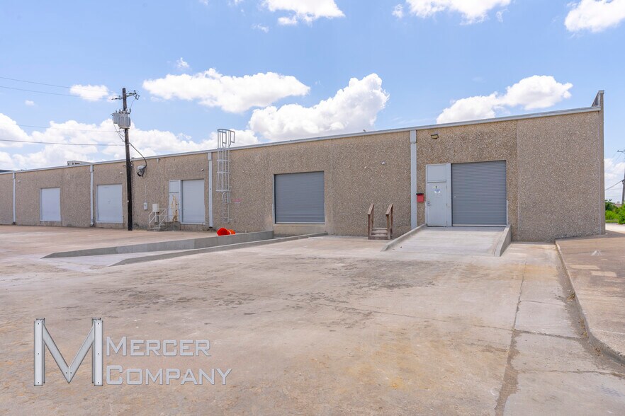 More Photos Of 1121-1137 Jupiter Rd S, Garland Unknown For Lease