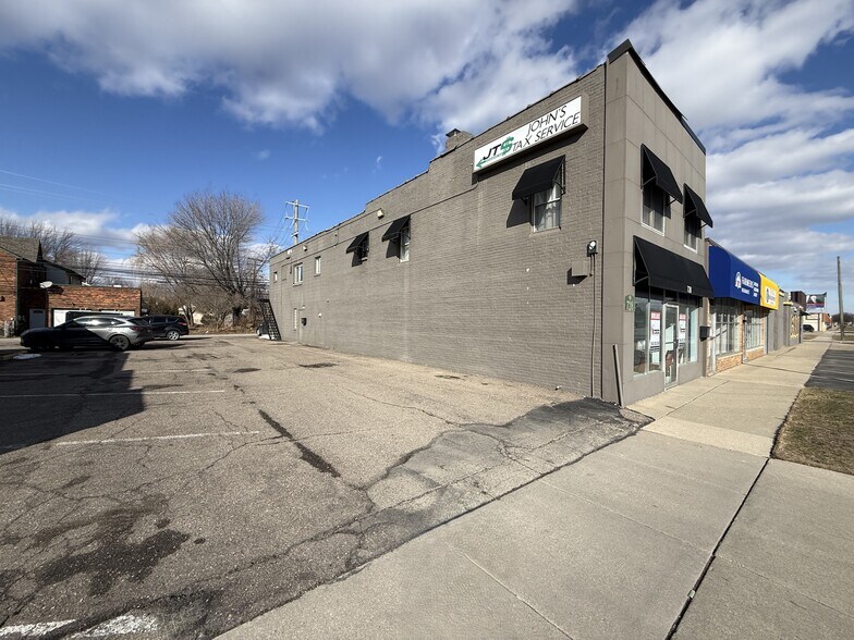 More Photos Of , Madison Heights Unknown For Sale