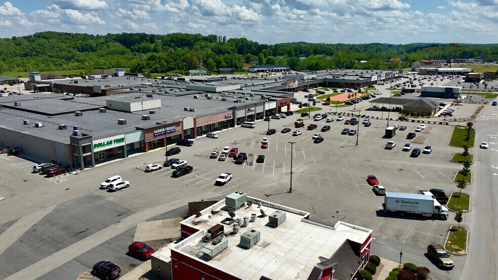 More Photos Of 2600 Middletown Commons, White Hall Unknown For Lease