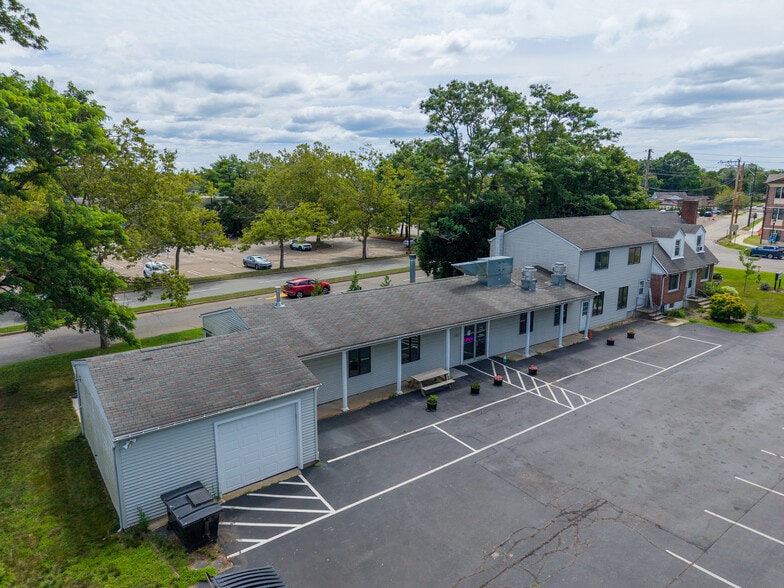 More Photos Of 93 Elm St, Old Saybrook Restaurant For Sale