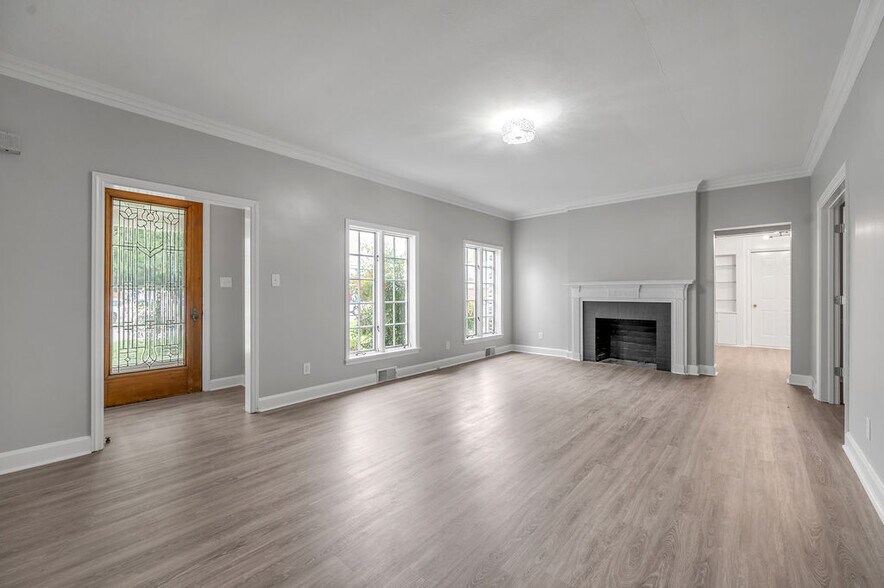 More Photos Of 454 Big Hill Ave, Richmond Office Residential For Sale