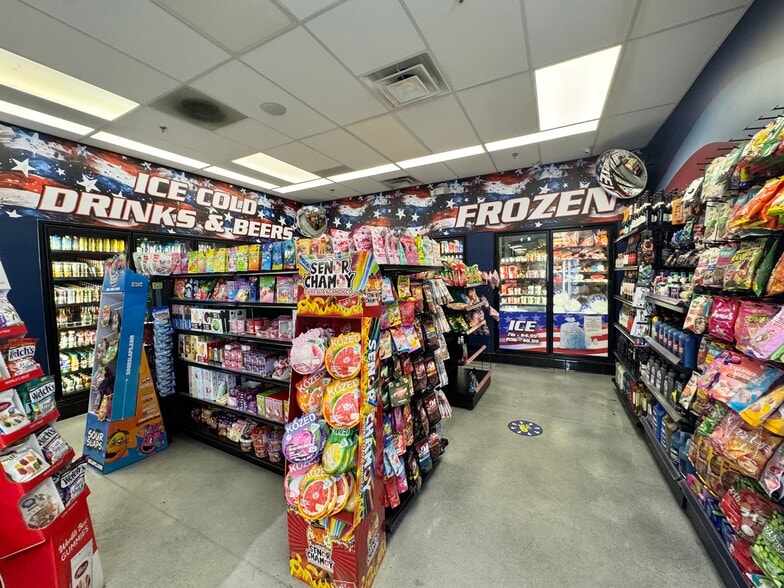 More Photos Of 42550 Jackson St, Indio Service Station For Sale