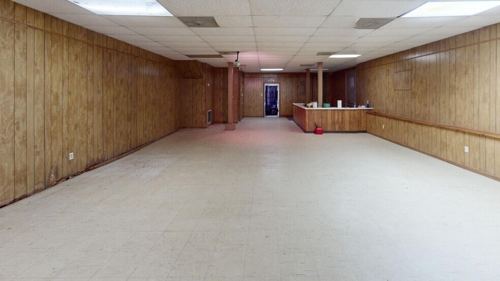 More Photos Of 267 Davis St, Huntington Religious Facility For Sale