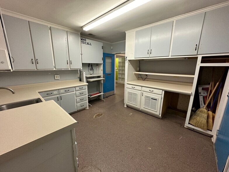 More Photos Of 513 Gaines School Rd, Athens Office Residential For Sale