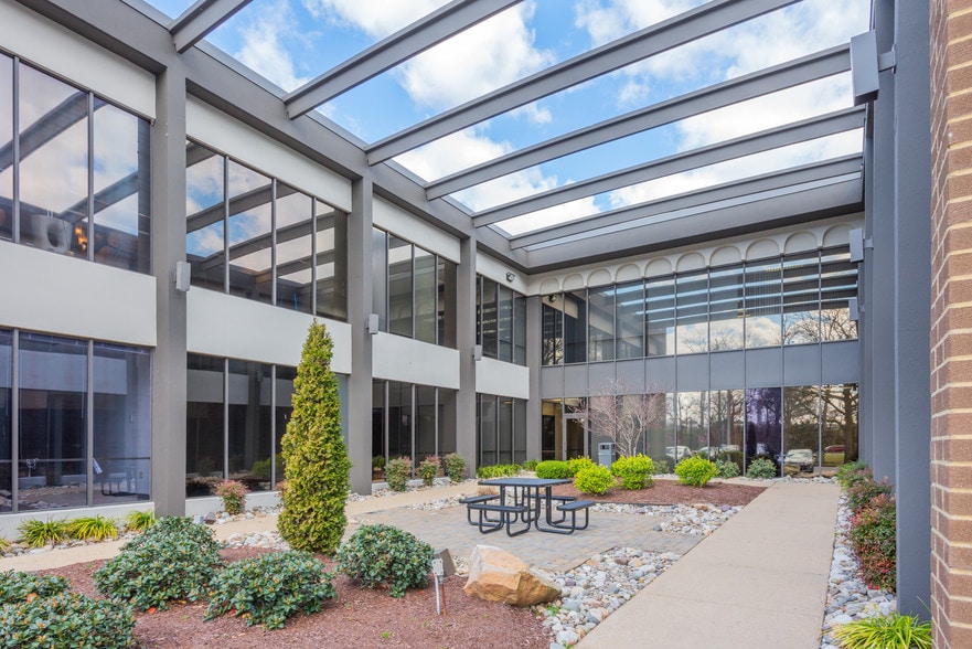 More Photos Of 6387 Center Dr, Norfolk Unknown For Lease