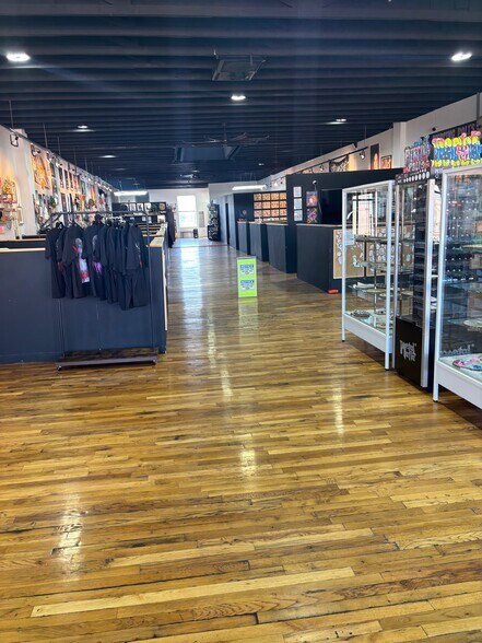 More Photos Of 315 S El Paso St, El Paso Storefront Retail Office For Sale