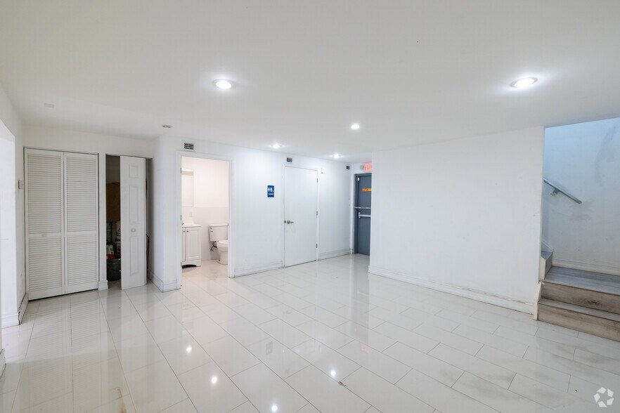 More Photos Of 1833-1847 NW 20th St, Miami Storefront Retail Office For Lease