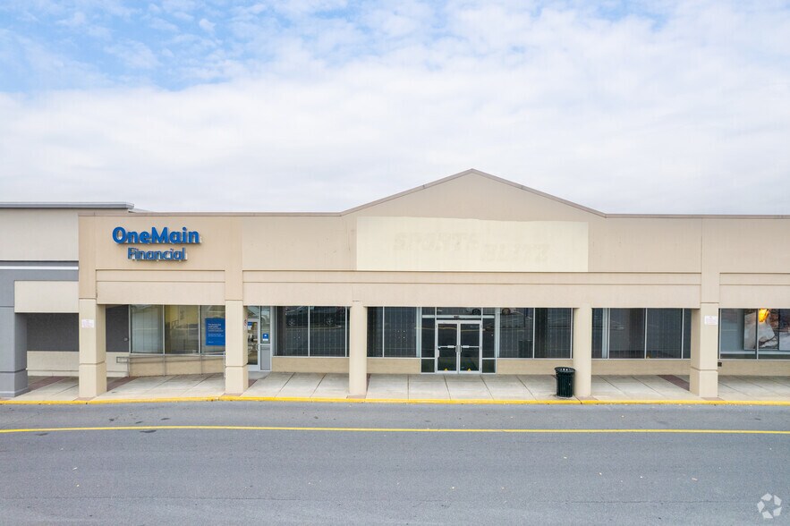 More Photos Of 2590 Macarthur Rd, Whitehall Unknown For Lease