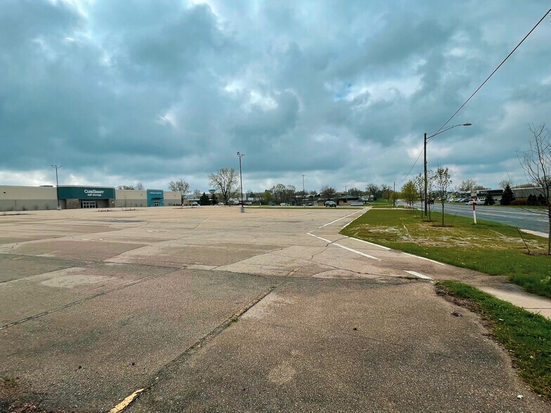 More Photos Of Lot 1 Janesville ave, Fort Atkinson Land For Sale