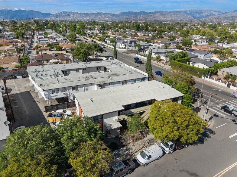 More Photos Of 7601 Whitsett Ave, North Hollywood Apartments For Sale