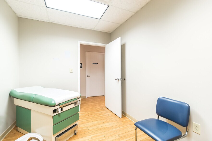 More Photos Of 2511 Salem Church Rd, Fredericksburg Medical For Sale