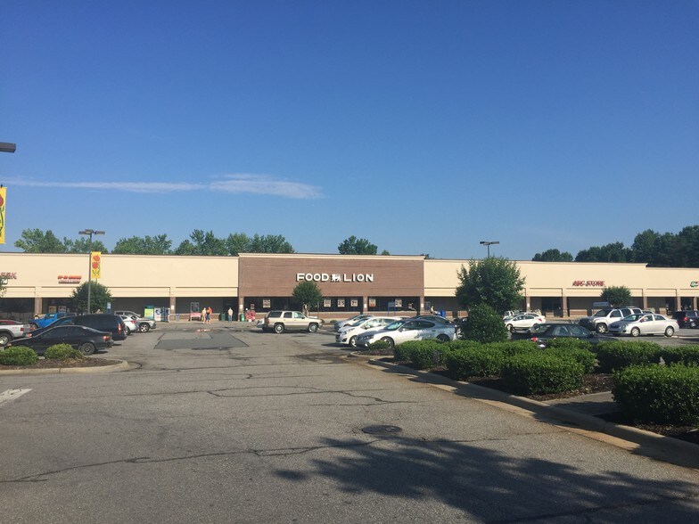 More Photos Of 5273 US Hwy 158 St, Advance Freestanding For Lease