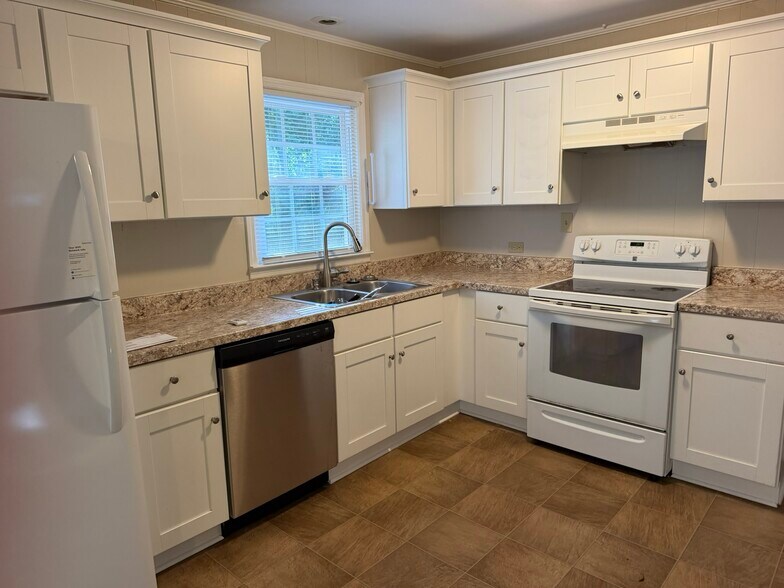 More Photos Of 500 N Columbia St, Milledgeville Land For Sale