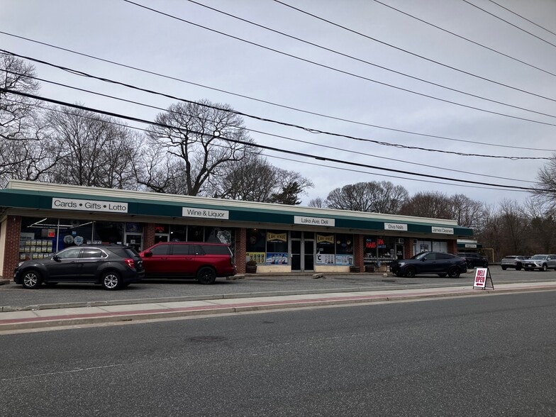 More Photos Of 246-270 Lake Ave, Saint James Unknown For Lease