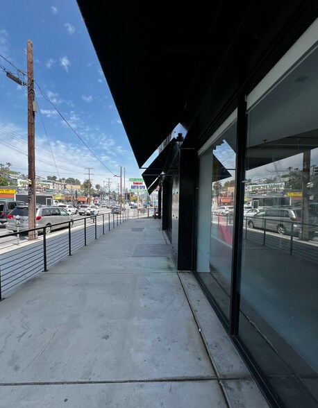 More Photos Of 1030 N Alvarado St, Los Angeles Apartments For Lease