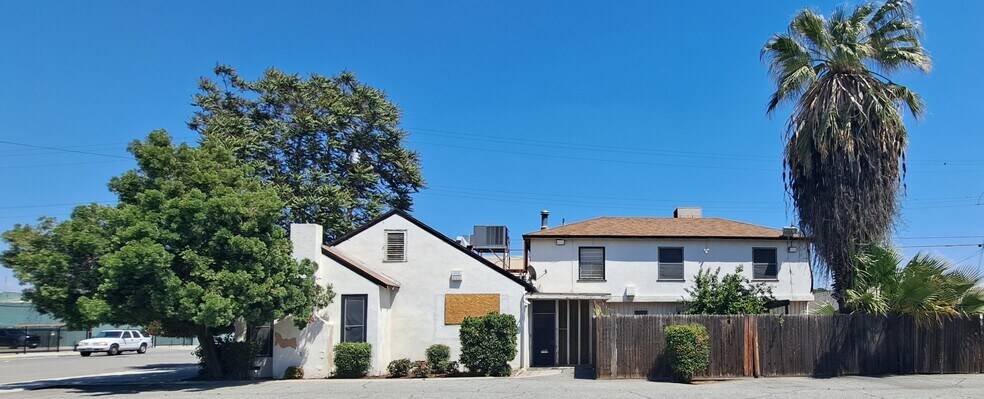 More Photos Of 1519 6th St, Bakersfield Office Residential For Sale