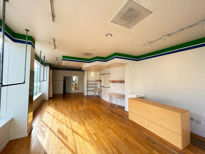 More Photos Of 2101 Chestnut St, San Francisco General Retail For Lease