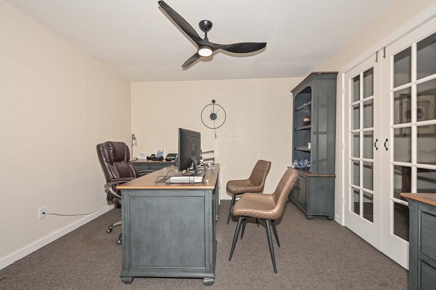 More Photos Of 11123-11127 W Nevada Ave, Youngtown Office For Sale