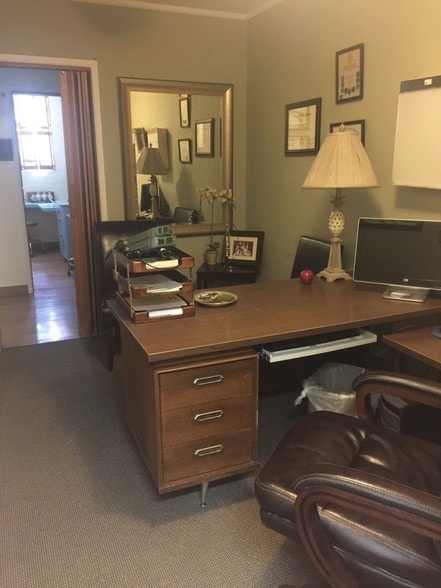 More Photos Of 4174 Ashby Ct, Shasta Lake Medical For Lease