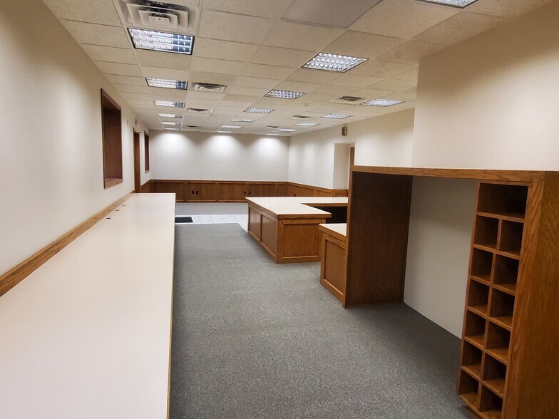 More Photos Of 802 Pierce St, Omaha Warehouse For Sale