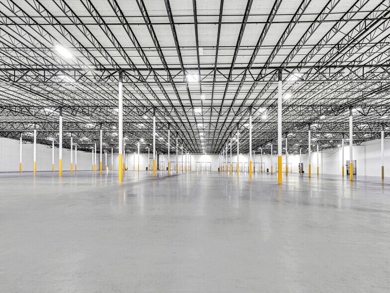 More Photos Of 25 Colony Rd, Jersey City Warehouse For Lease