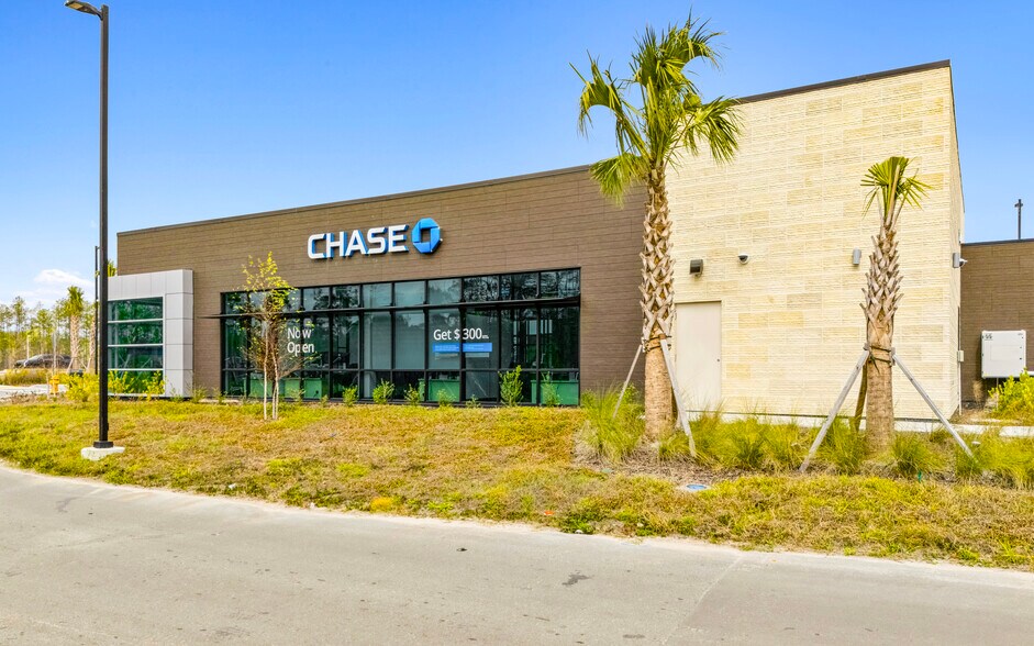 More Photos Of 51 Pine Chase Way, Saint Johns Bank For Sale