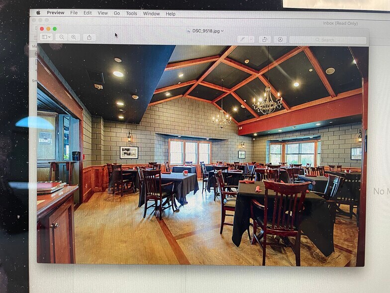 More Photos Of 322 W Montauk Hwy, Hampton Bays Restaurant For Sale