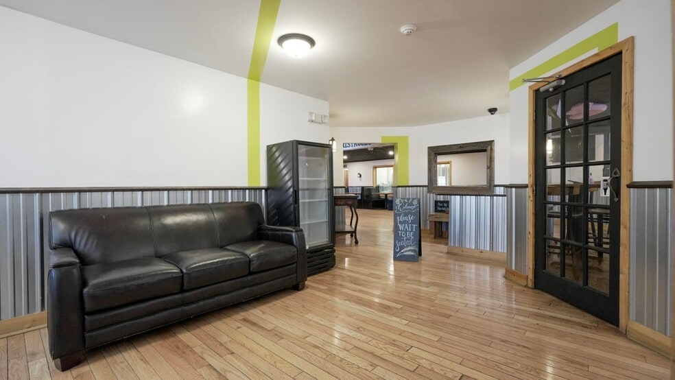 More Photos Of 697 Bear Swamp Rd, Peru General Retail For Sale