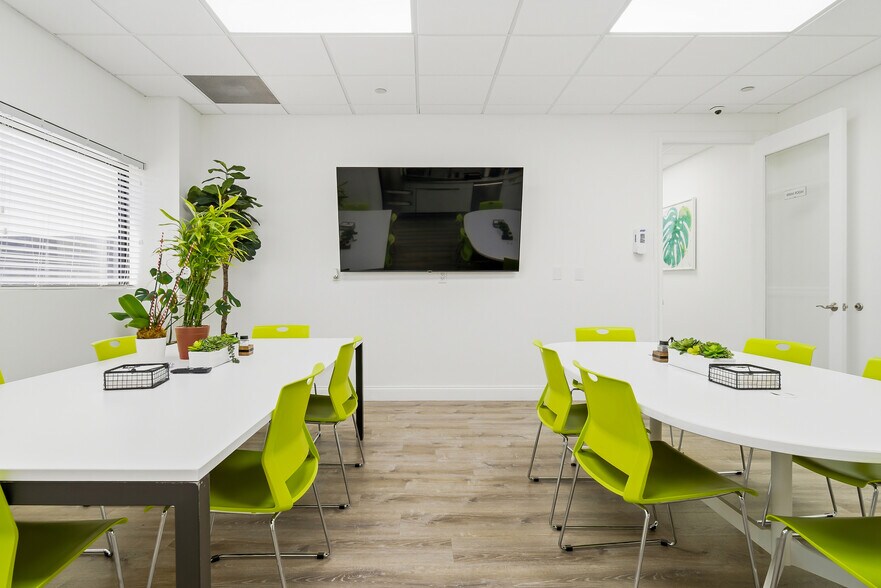More Photos Of 1690 S Congress Ave, Delray Beach Coworking Space