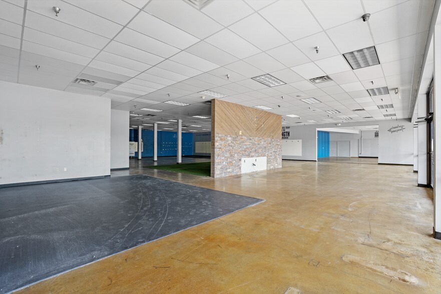 More Photos Of 1015 Martin St S, Pell City Unknown For Lease