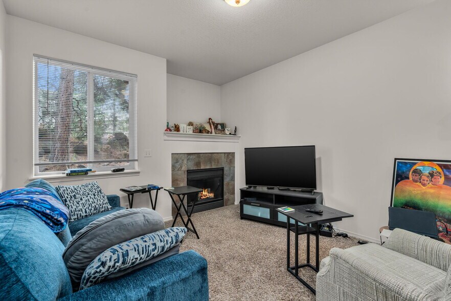 More Photos Of 363 SW Garfield Ave, Bend Apartments For Sale