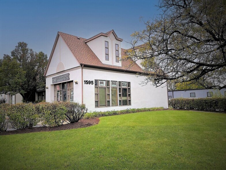 More Photos Of 1595 Weld Rd, Elgin Office For Lease