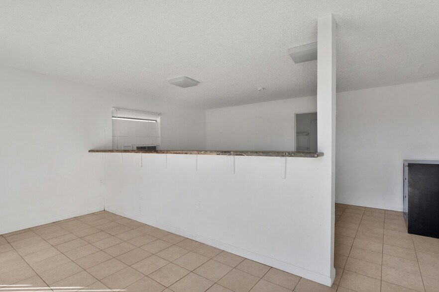 More Photos Of 9464 Hesperia Rd, Hesperia Freestanding For Sale