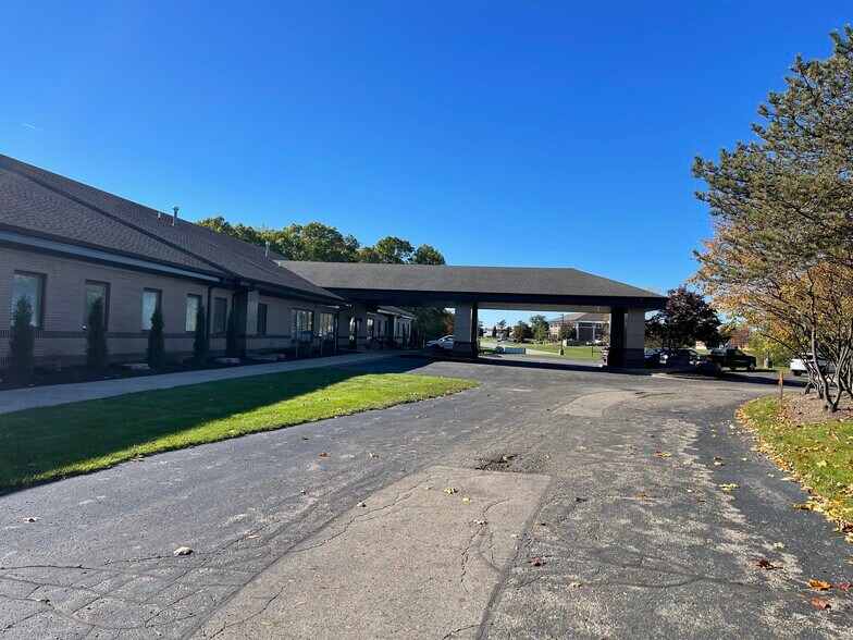 More Photos Of 3322 Beltline Ct NE, Grand Rapids Medical For Lease