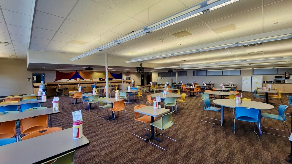 More Photos Of 900 42nd St S, Fargo Office For Sale