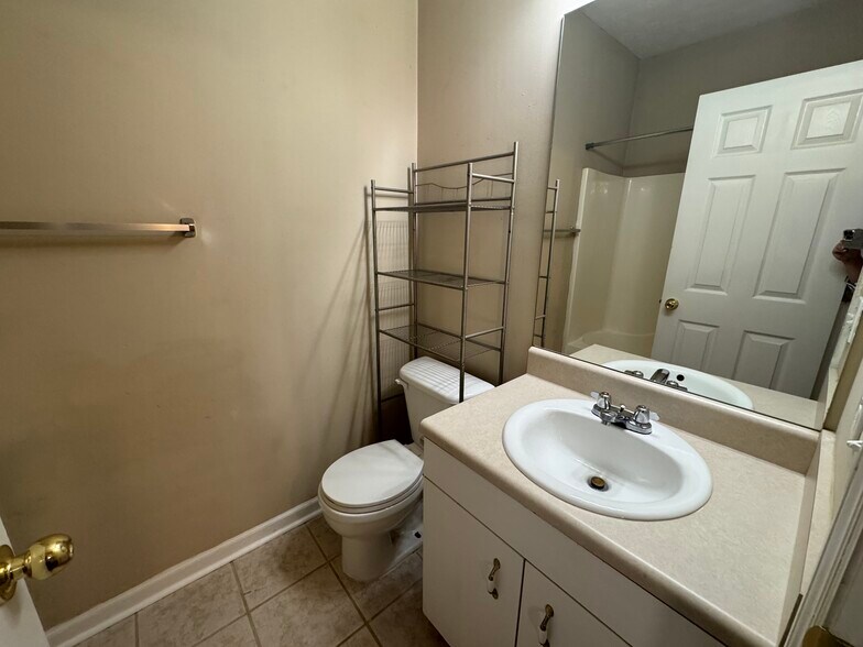 More Photos Of 8082 Veterans Pkwy, Columbus Apartments For Sale
