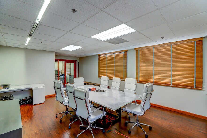 More Photos Of 155 El Camino Real, Tustin Office For Lease
